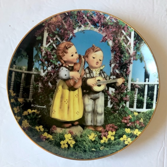 MJ Hummel Collector Plate, Danbury Mint plate No. TU4673, “Little Musicians” - Picture 2 of 4